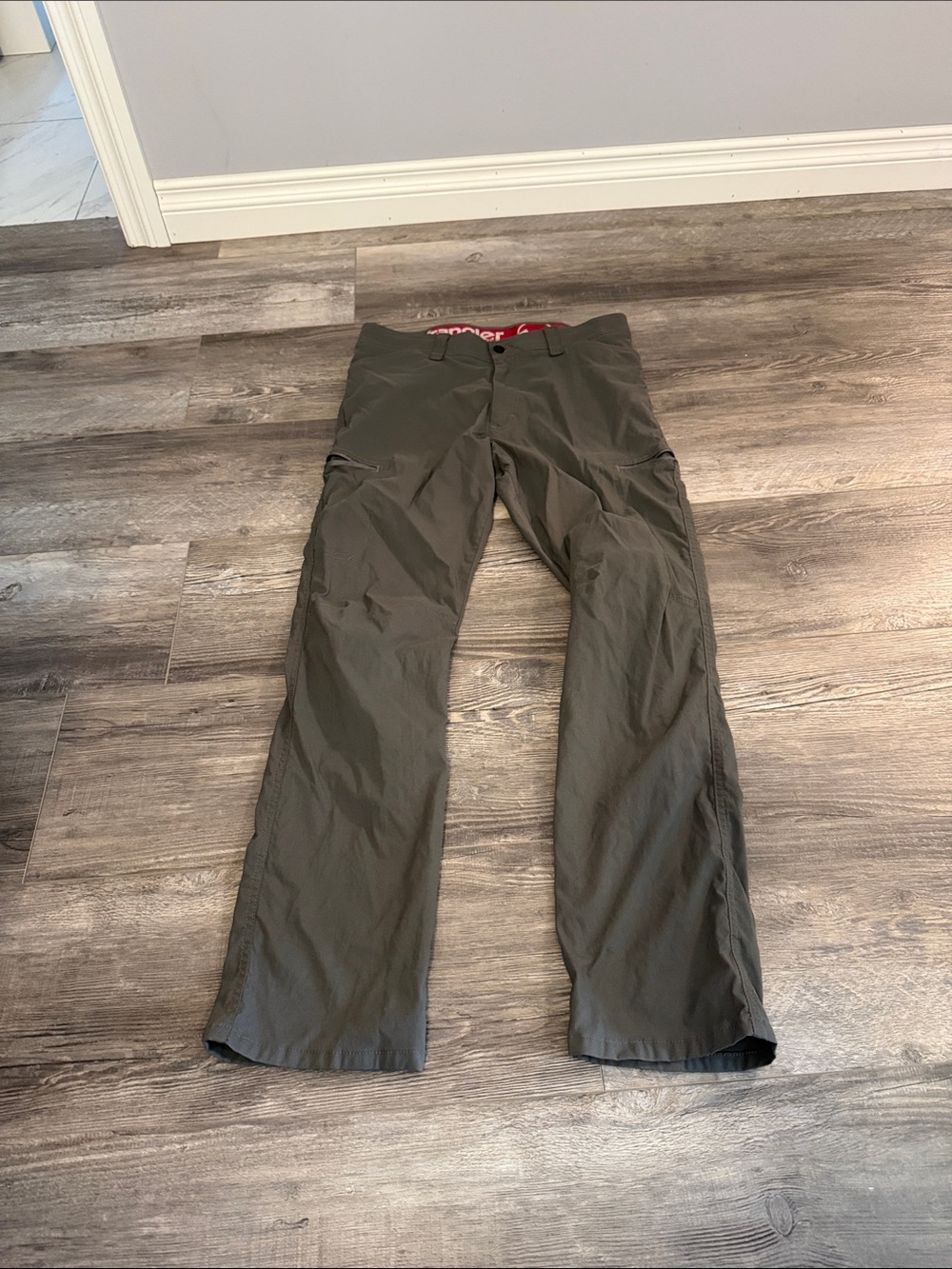 Wrangler Men's Olive Green Outdoor Pants